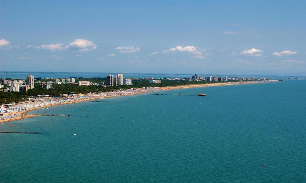 La Magia Del Mare Apartment Lignano Sabbiadoro Exterior photo